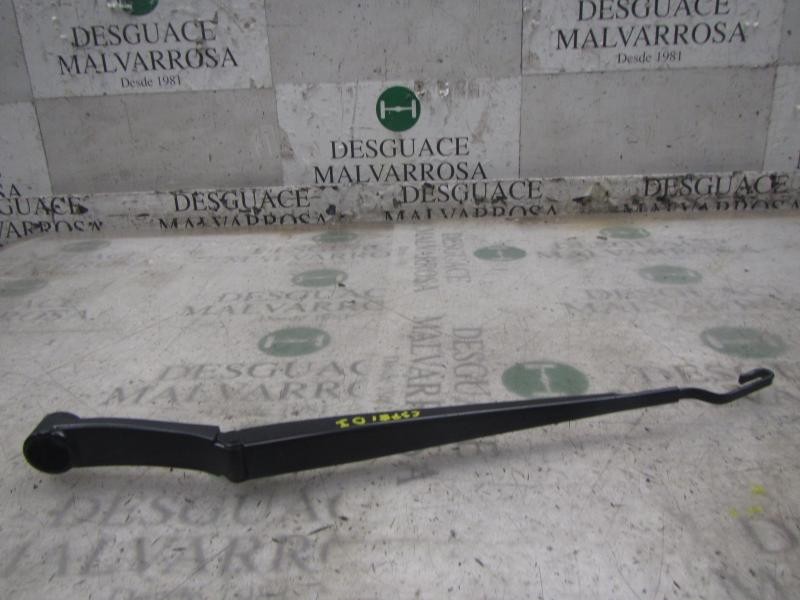 Recambio de brazo limpia delantero izquierdo para kia cee´´d emotion referencia OEM IAM 983101H300  