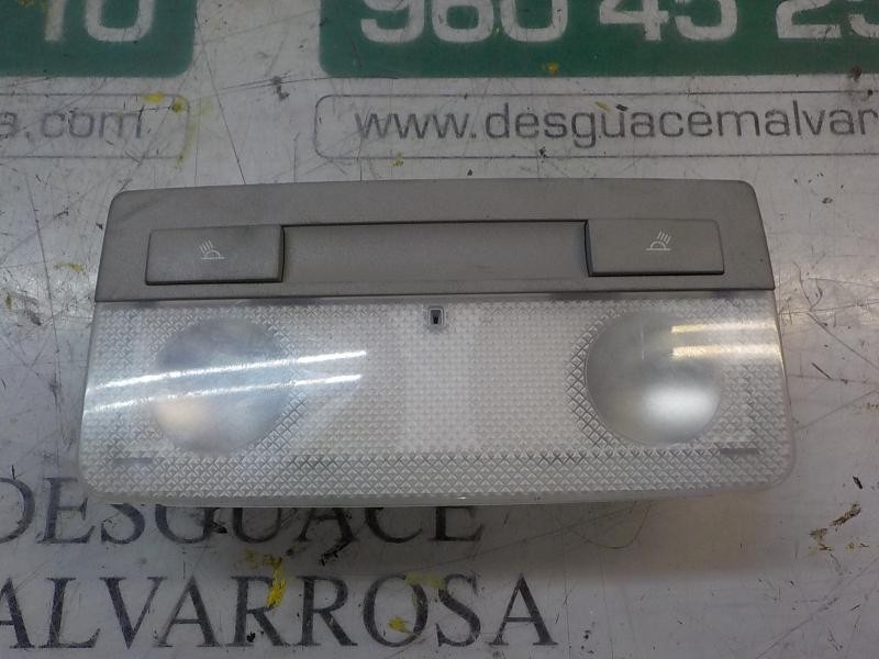 Recambio de piloto interior para opel insignia berlina sport referencia OEM IAM 13285094  