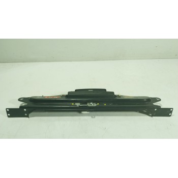 TRAVESAÑO SUPERIOR A4636201500 A4635280000 