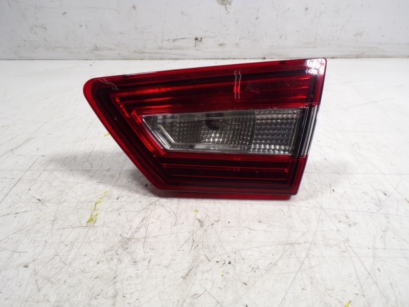 Recambio de piloto trasero derecho interior para renault clio iv 1.5 dci diesel fap referencia OEM IAM 265505796R  