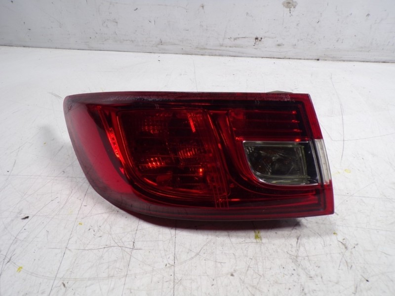 Recambio de piloto trasero izquierdo para renault clio iv 1.5 dci diesel fap referencia OEM IAM 265554091R 265554091R 