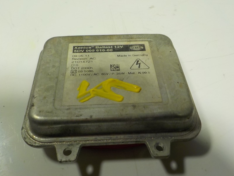 Recambio de centralita faros xenon para bmw x6 (e71) 3.0d referencia OEM IAM 63117248050 5DV009610 