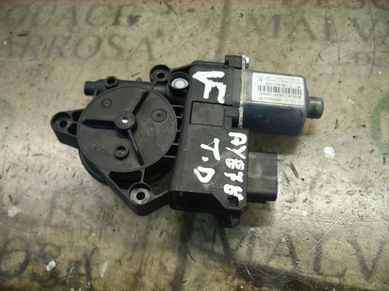 Recambio de motor elevalunas trasero derecho para citroën c4 berlina lx referencia OEM IAM   