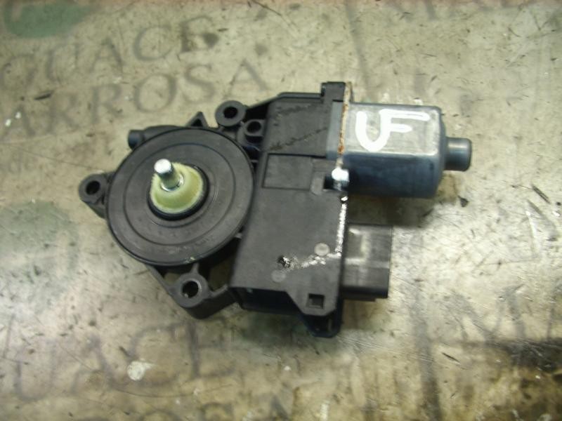 Recambio de motor elevalunas trasero izquierdo para citroën c4 berlina lx referencia OEM IAM   