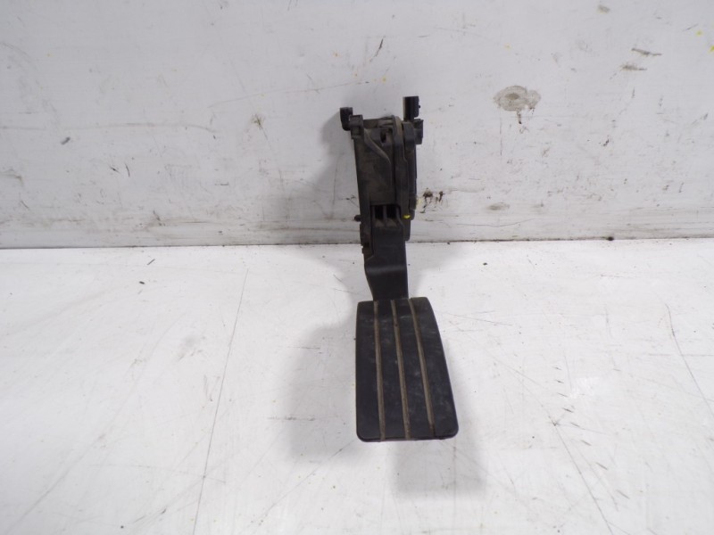 Recambio de potenciometro pedal para renault clio iv 1.5 dci diesel fap referencia OEM IAM 180029347R 180029347R 