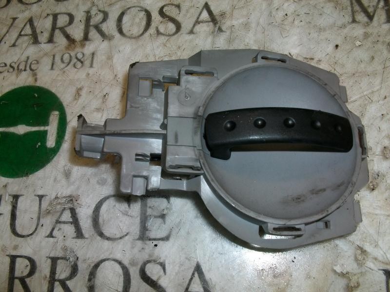Recambio de maneta interior delantera izquierda para citroën c3 1.4 hdi exclusive referencia OEM IAM   