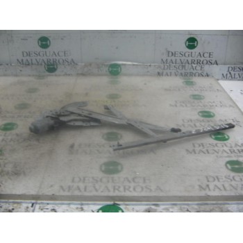 ELEVALUNAS DELANTERO DERECHO 