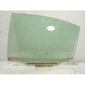 CRISTAL PUERTA TRASERO DERECHO 6811353132 