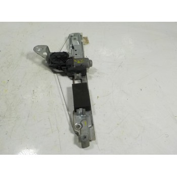 ELEVALUNAS TRASERO DERECHO 