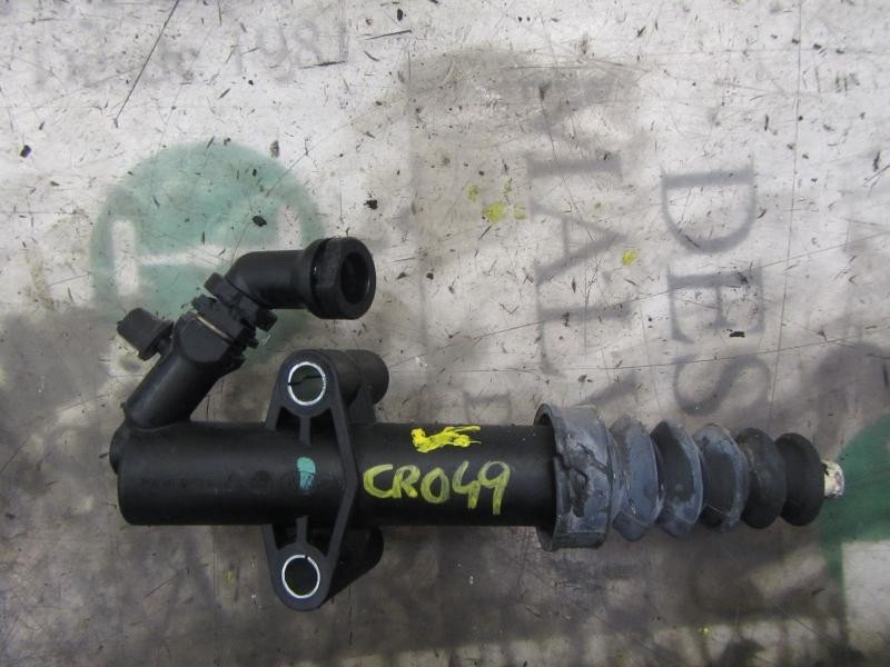 Recambio de bombin embrague para peugeot 208 1.2 12v vti referencia OEM IAM 2182E2  