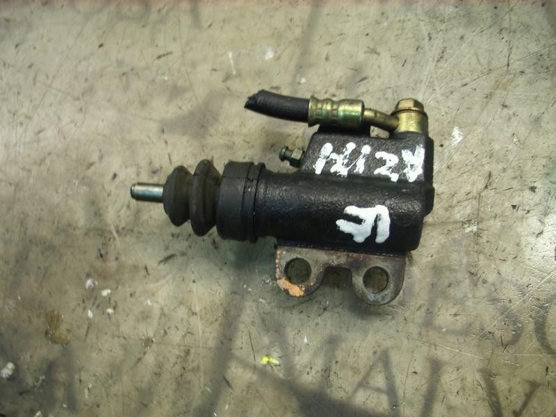 Recambio de bombin embrague para nissan primera berlina (p12) acenta referencia OEM IAM   