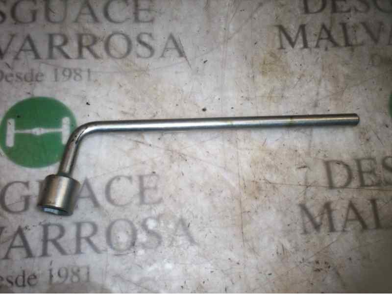 Recambio de llave rueda para mitsubishi l 200 (ka0/kb0) 2.5 di-d cat referencia OEM IAM   