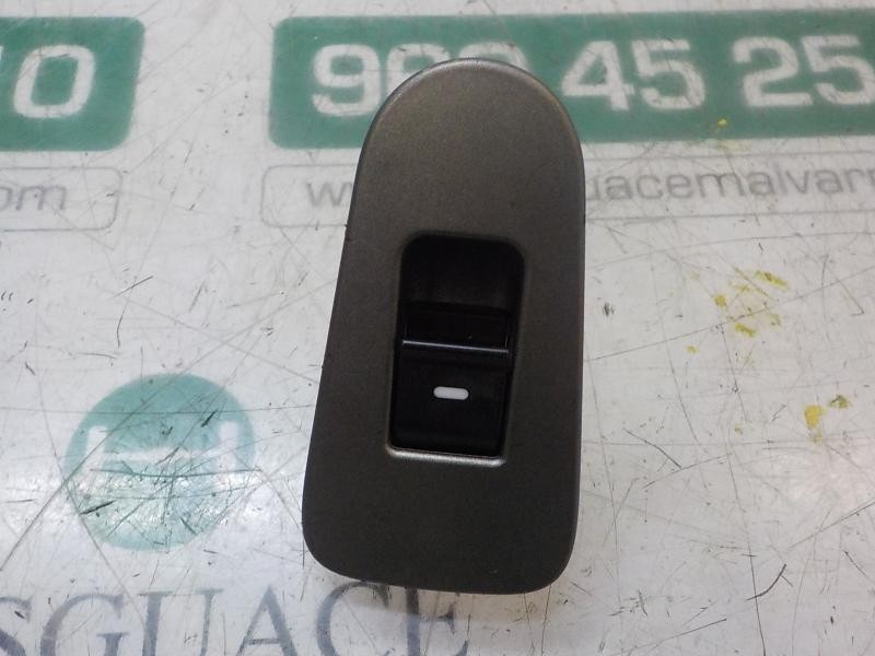 Recambio de mando elevalunas trasero derecho para tata indica vista 1.3 crdi referencia OEM IAM   