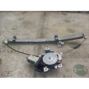 ELEVALUNAS DELANTERO DERECHO 