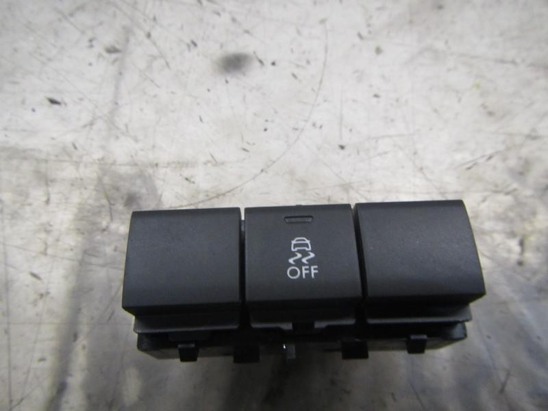 Recambio de modulo electronico para peugeot 208 1.2 12v vti referencia OEM IAM 96750117ZD 96750117ZD 