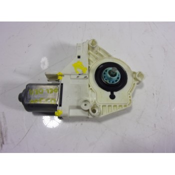 MOTOR ELEVALUNAS TRASERO DERECHO 5L0959812A 5L0959812R 