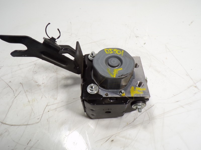 Recambio de abs para dacia sandero stepway ambiance referencia OEM IAM 476609055R 476603249R 