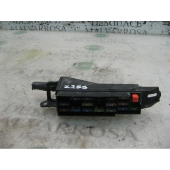 CAJA RELES / FUSIBLES 