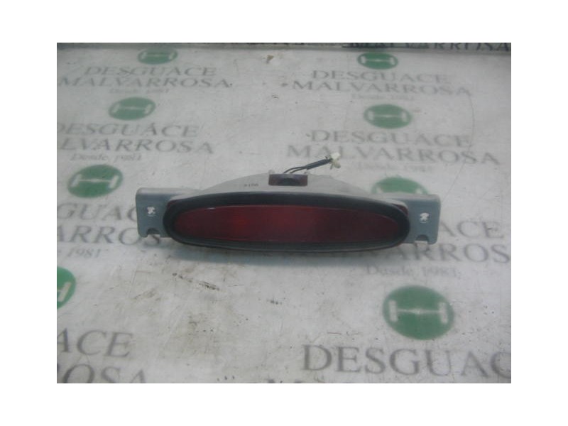 Recambio de piloto trasero central para kia shuma 1.5 ls berlina portón referencia OEM IAM   