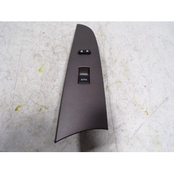 MANDO ELEVALUNAS DELANTERO DERECHO 8481033110 