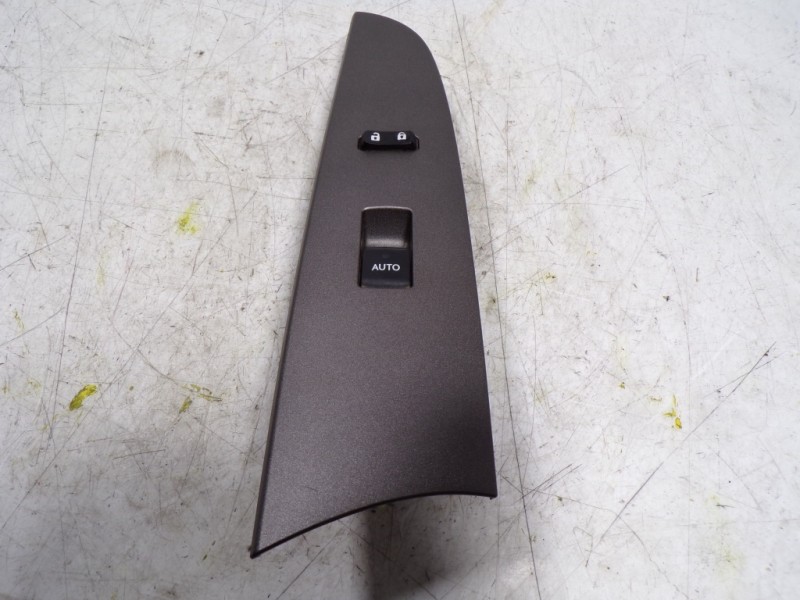 Recambio de mando elevalunas delantero derecho para lexus is200 (ds2/is2) 2.2 d-cat referencia OEM IAM 8481033110  