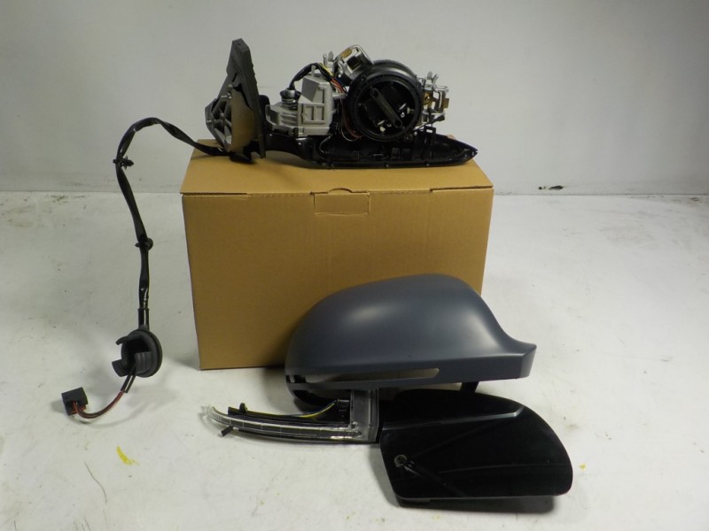 Recambio de espejo derecho para audi a3 sportback (8pa) 1.6 tdi referencia OEM IAM  0334806 