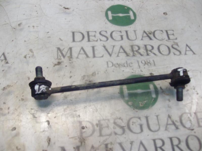 Recambio de tirante trasero derecho para kia carens (un) 2.0 crdi referencia OEM IAM 555301D000  