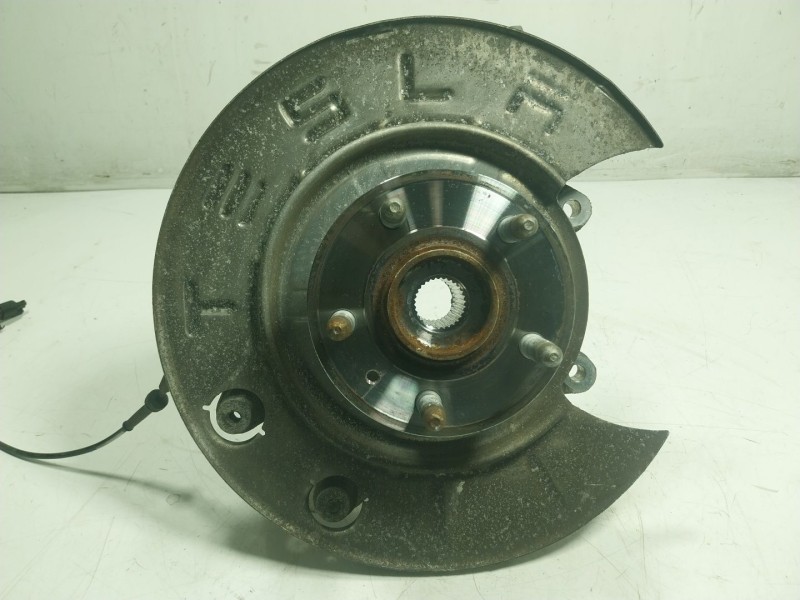 Recambio de mangueta trasera derecha para tesla model s p referencia OEM IAM 104250700B  