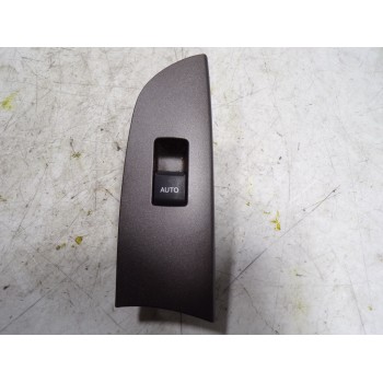 MANDO ELEVALUNAS TRASERO DERECHO 8481033110 