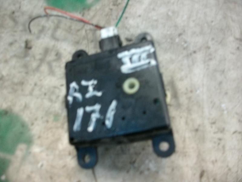 Recambio de motor apertura trampillas climatizador para nissan primera berlina (p12) acenta referencia OEM IAM   