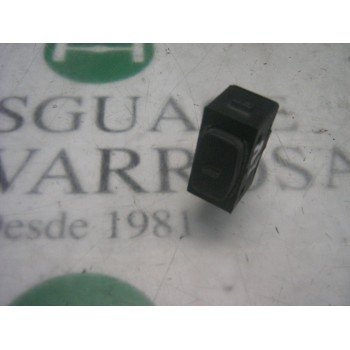 MANDO ELEVALUNAS TRASERO DERECHO 