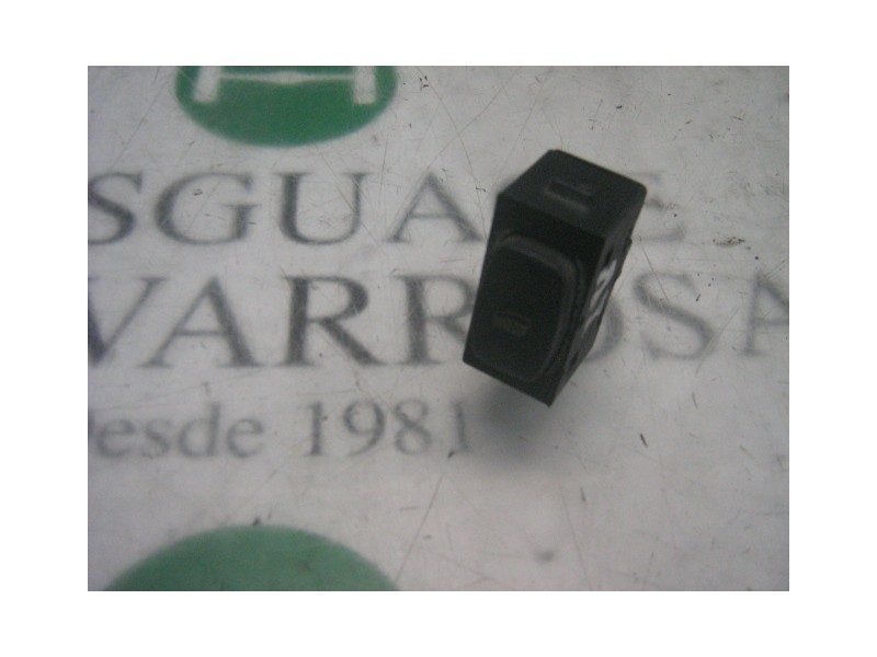 Recambio de mando elevalunas trasero derecho para peugeot 307 (s1) xr referencia OEM IAM   