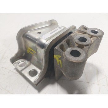 SOPORTE MOTOR DERECHO 1637131080 01393895080 