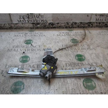 ELEVALUNAS TRASERO DERECHO 