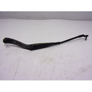 BRAZO LIMPIA DELANTERO IZQUIERDO A2078200044 