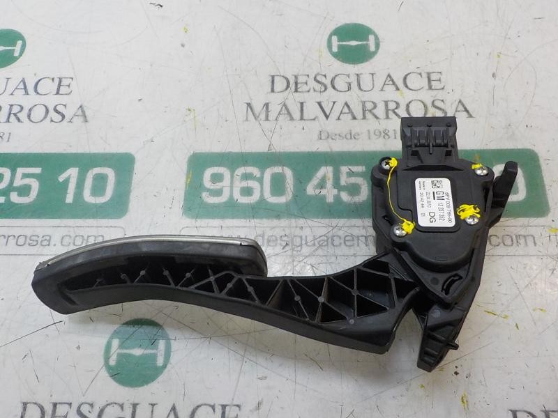 Recambio de potenciometro pedal para opel insignia berlina sport referencia OEM IAM 13272900 13237352 6PV00976500