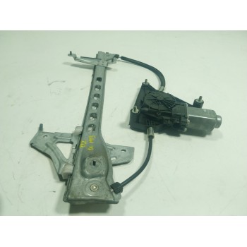 ELEVALUNAS DELANTERO IZQUIERDO 698200H031 