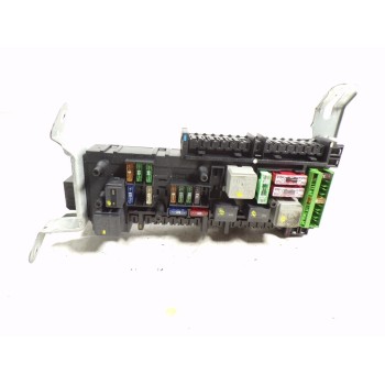 CAJA RELES / FUSIBLES A2129004122 
