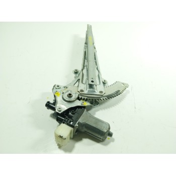 ELEVALUNAS TRASERO DERECHO 827204CA0A 827301BA0A