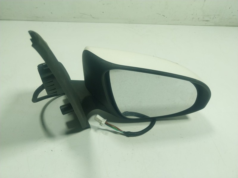 Recambio de espejo derecho para toyota aygo (_b4_) 1.0 (kgb40) referencia OEM IAM 879100H081  