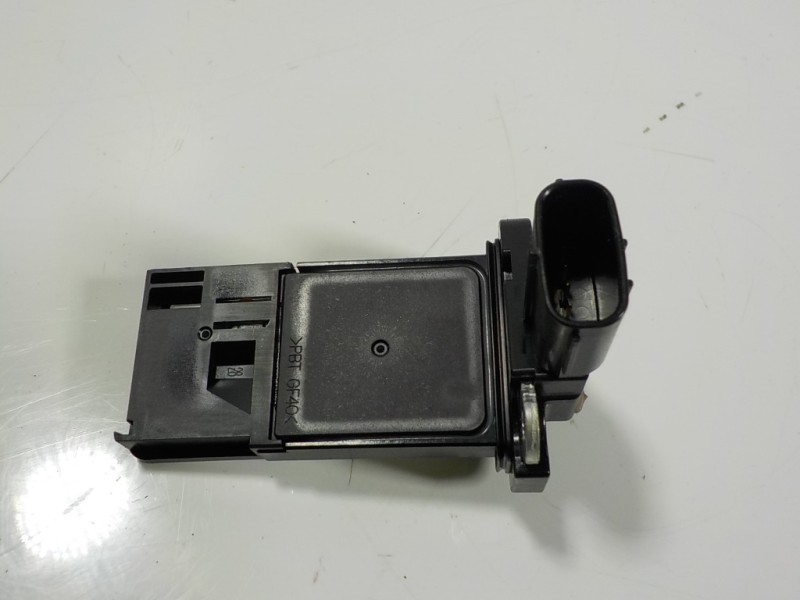 Recambio de caudalimetro para toyota corolla (e21) hybrid 90kw referencia OEM IAM 2220475030 222040Y010 AFH70M37B