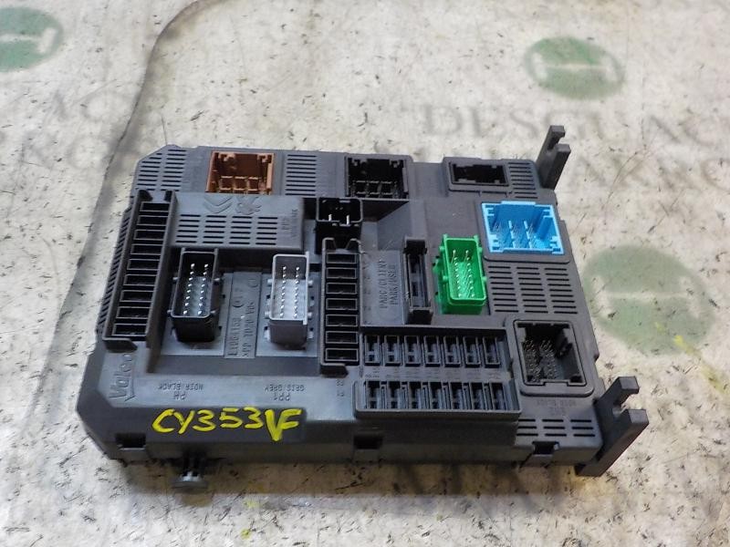 Recambio de caja reles / fusibles para citroën c-elysée shine referencia OEM IAM 1611427280 9819849680 