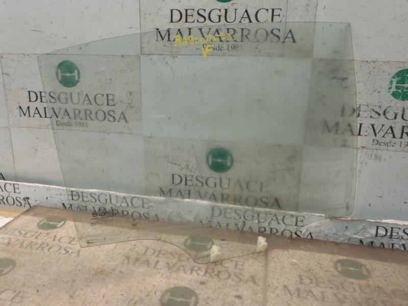 Recambio de cristal puerta trasero derecho para kia rio 1.4 active referencia OEM IAM 834211G211  