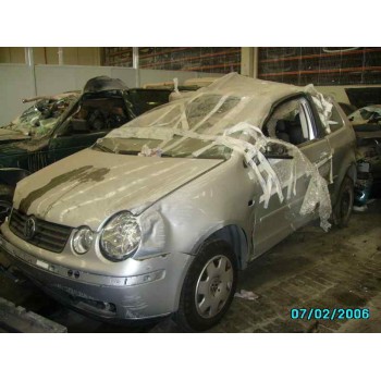VOLKSWAGEN POLO (9N1)