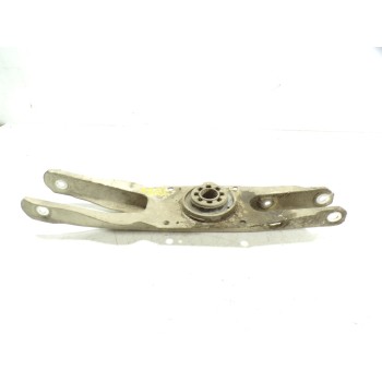 BRAZO SUSPENSION INFERIOR TRASERO DERECHO A2463520202 
