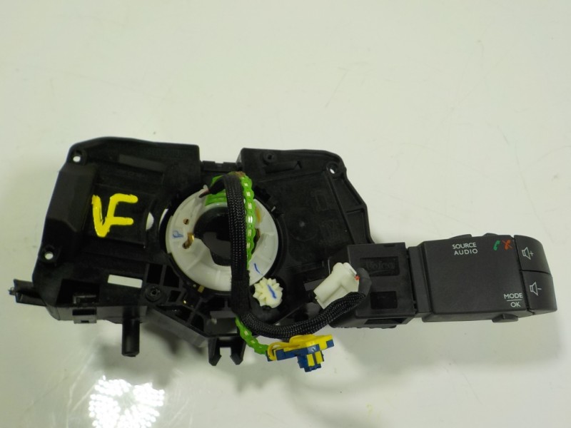 Recambio de anillo airbag para dacia sandero 0.9 tce cat referencia OEM IAM 255676909R 255679575R 