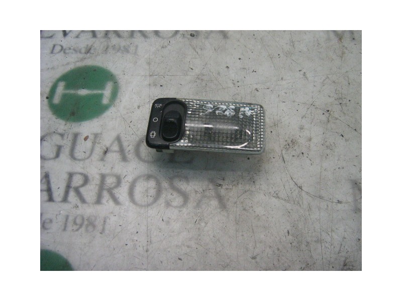 Recambio de piloto interior para citroën xsara berlina 1.6 attraction referencia OEM IAM   
