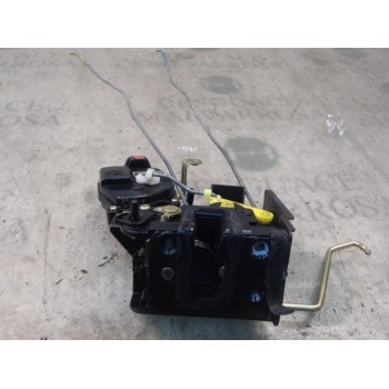 CERRADURA PUERTA TRASERA DERECHA 814221G001 