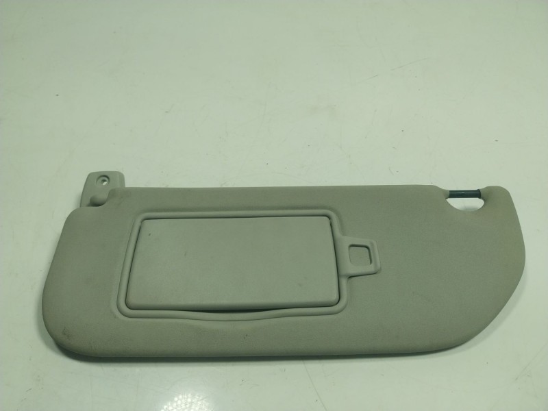 Recambio de parasol izquierdo para toyota aygo (_b4_) 1.0 (kgb40) referencia OEM IAM 047410H080B0  