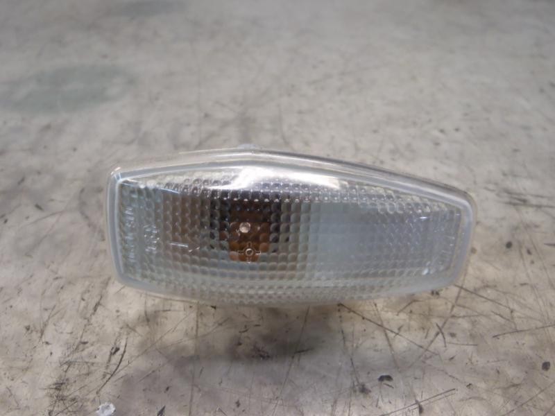 Recambio de piloto lateral izquierdo para kia rio 1.4 active referencia OEM IAM 9230325500  